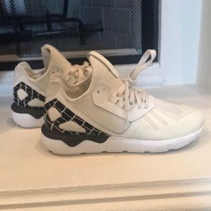 adidas Shoes - Adidas white sneakers adidas Shoes - Adidas white sneakers